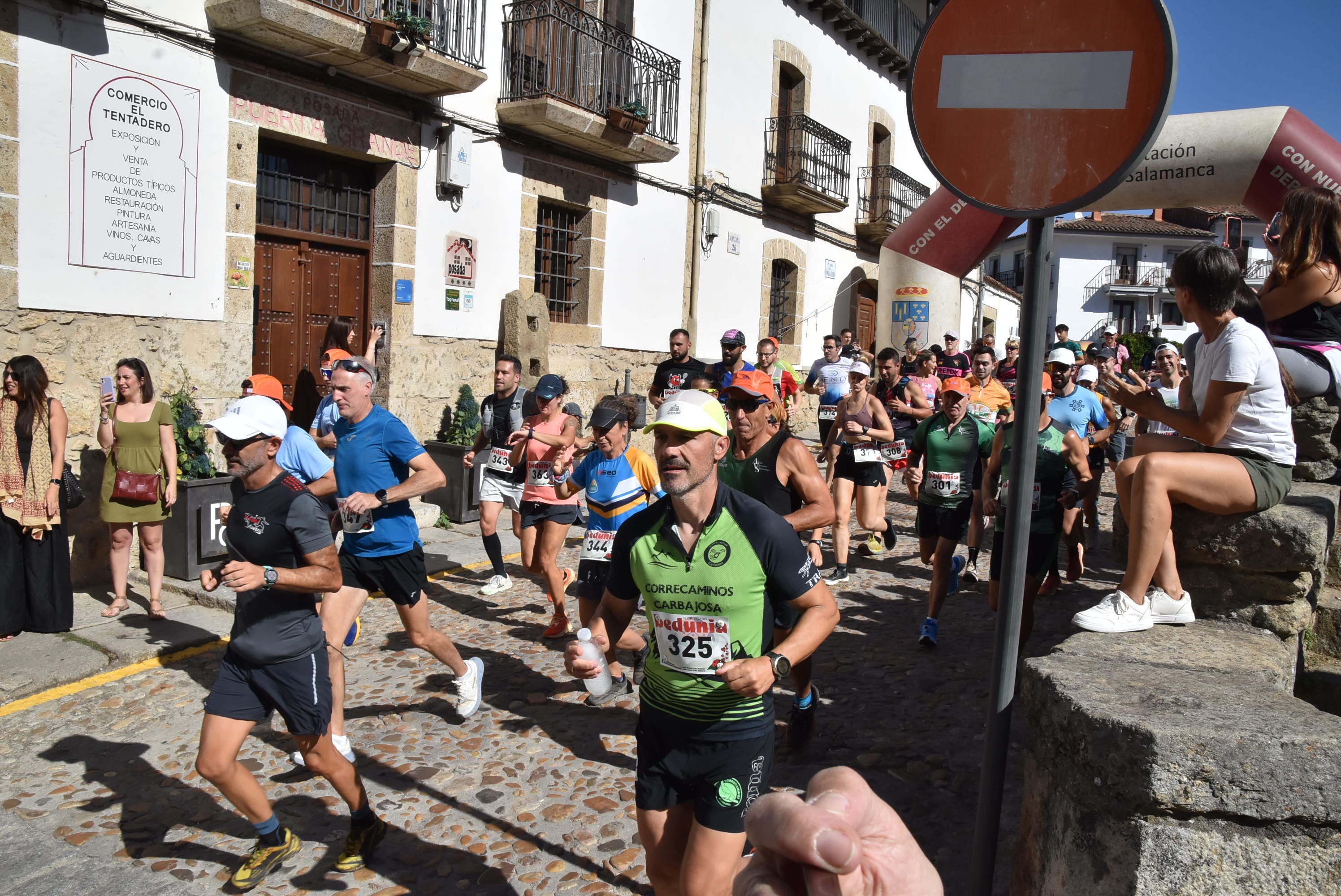Álvaro García y Verónica Sánchez ganan en la Arrebatacapas de Candelario