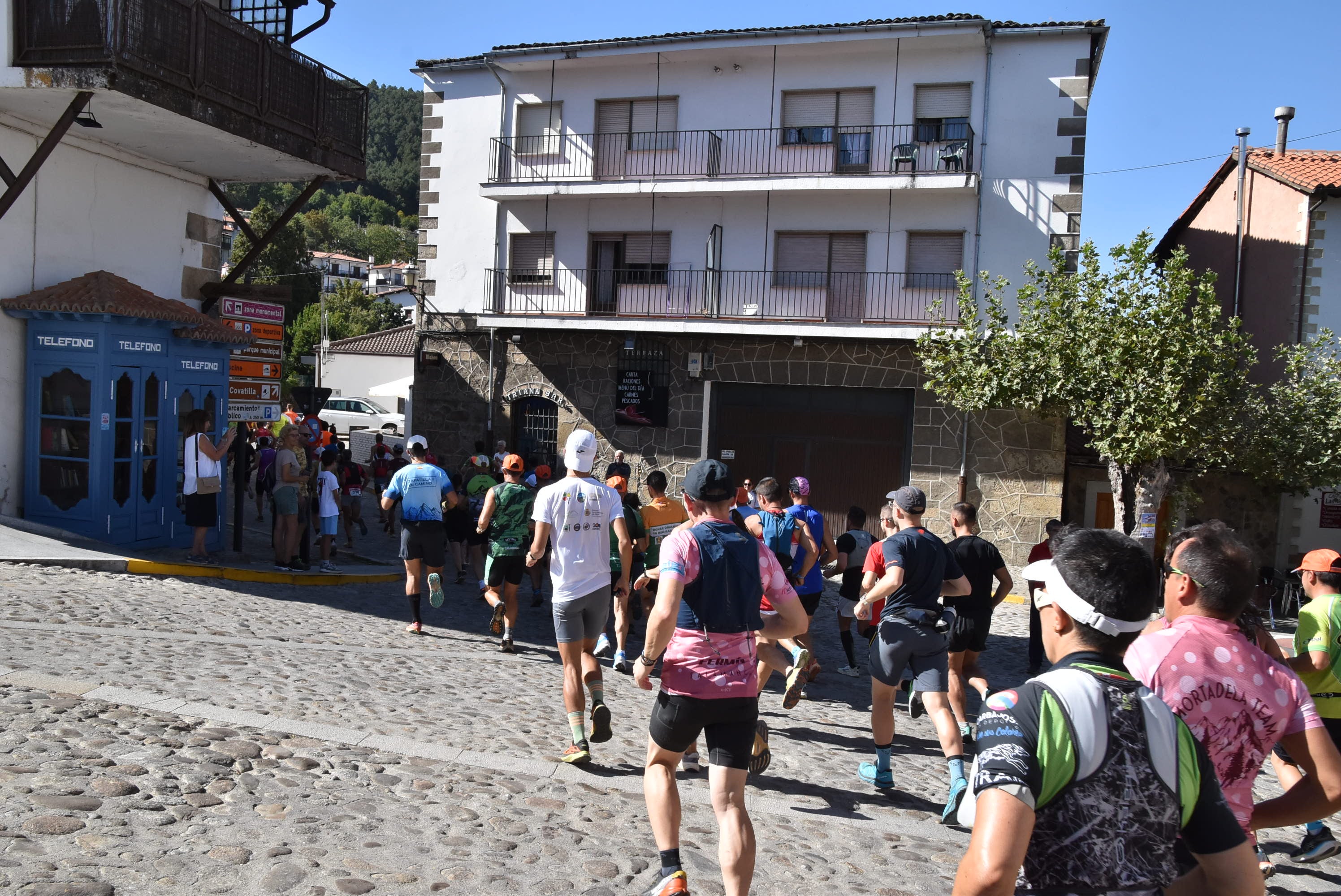 Álvaro García y Verónica Sánchez ganan en la Arrebatacapas de Candelario