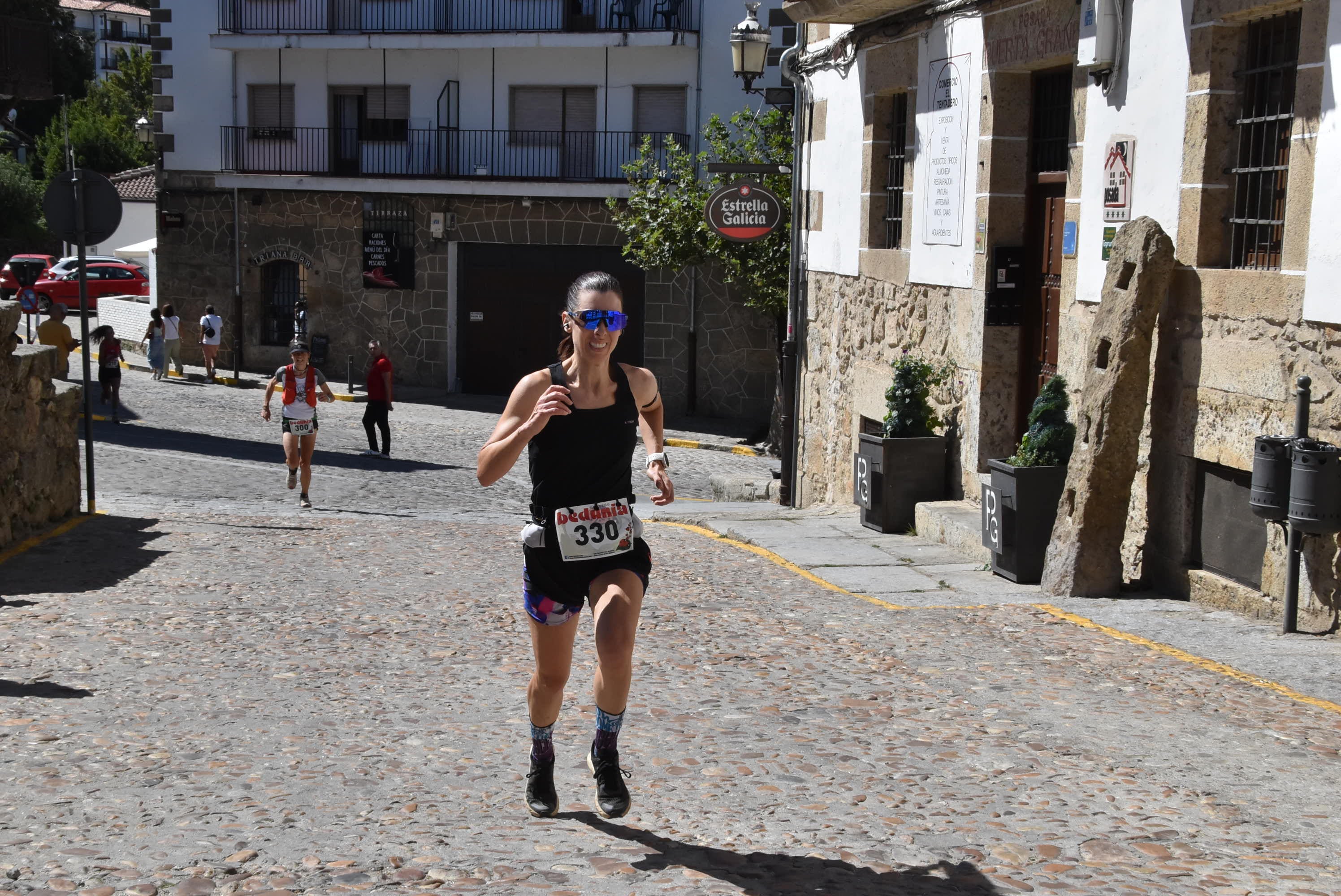 Álvaro García y Verónica Sánchez ganan en la Arrebatacapas de Candelario