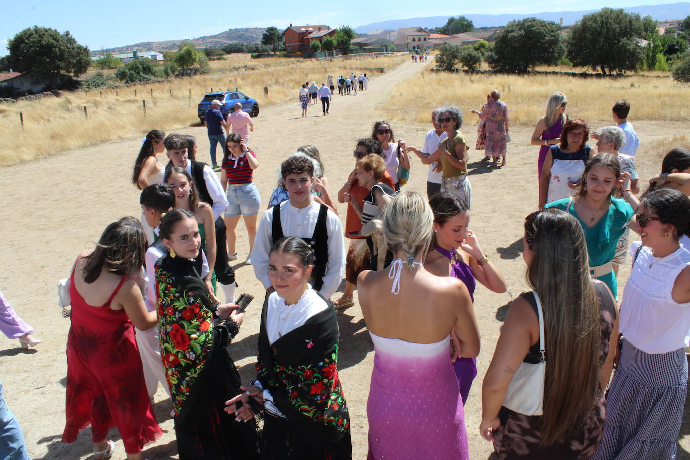 Los quintos protagonizan el día de fiesta en Gallegos de Solmirón