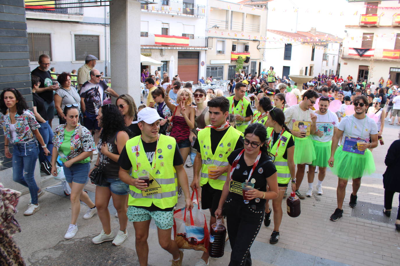 Ambiente joven para abrir la fiesta en Cespedosa de Tormes