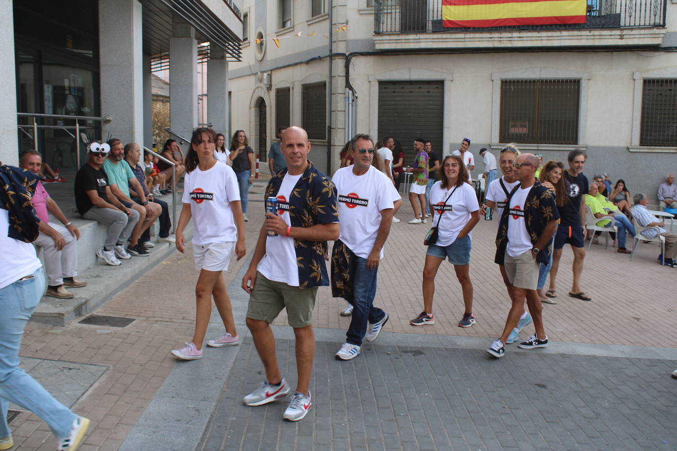 Ambiente joven para abrir la fiesta en Cespedosa de Tormes