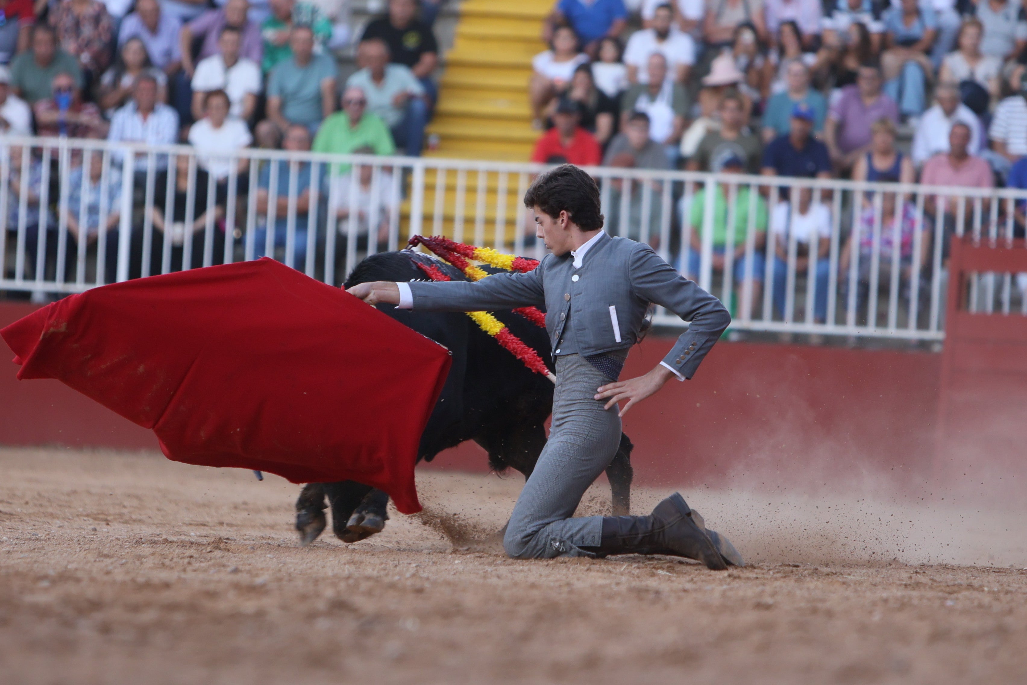 Dos orejas para Mateos, Norte y Rojo en el certamen de novilleros