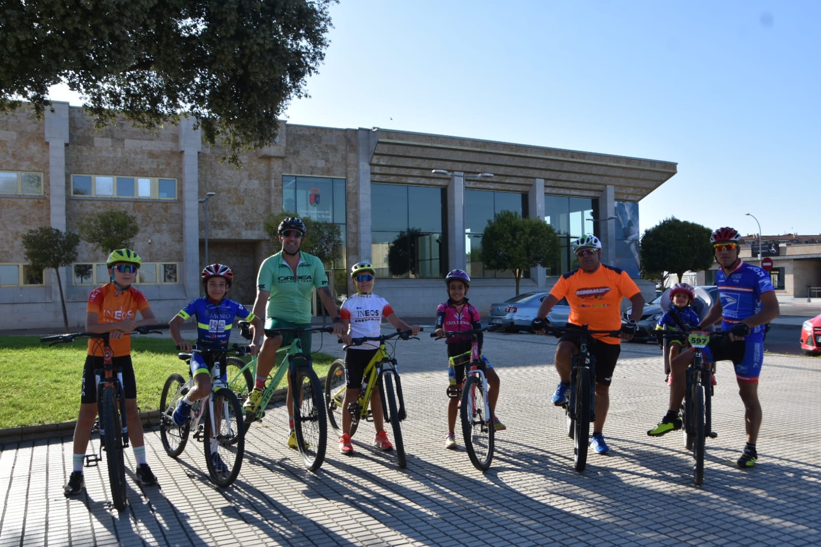 Villares &#039;pedalea&#039; un año más en familia