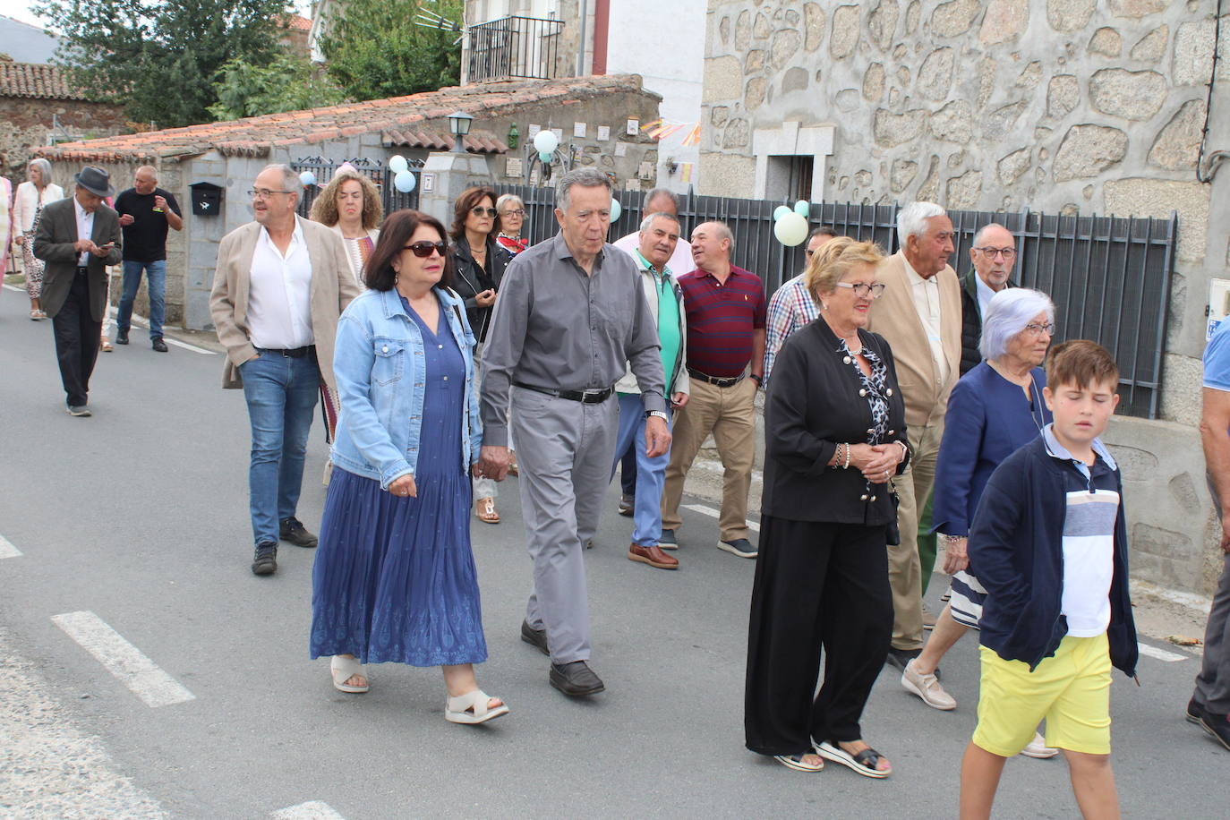 Gallegos de Solmirón acompaña a la Virgen de Gracia Carrero