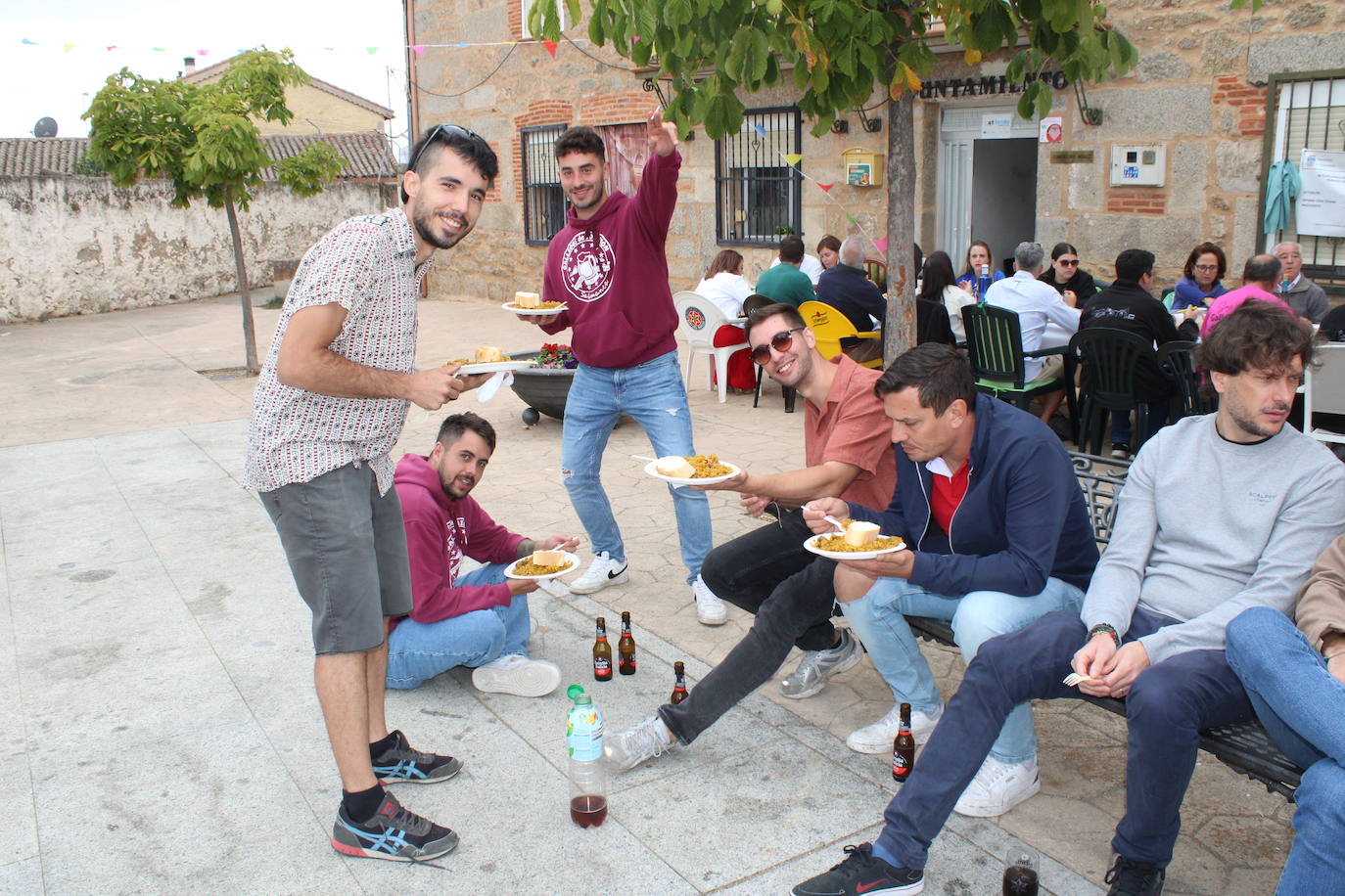 Gallegos de Solmirón acompaña a la Virgen de Gracia Carrero