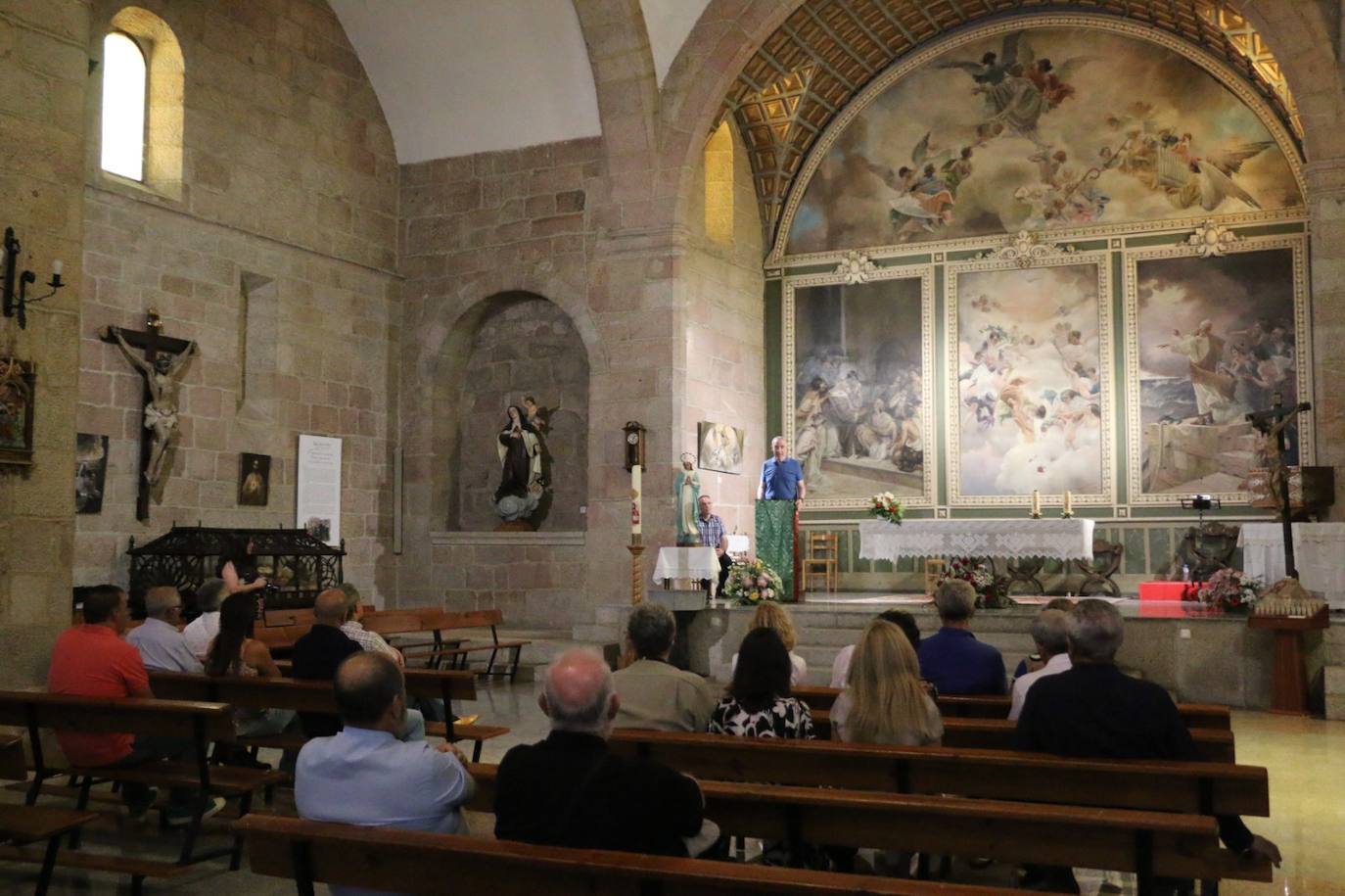 Vitigudino rinde honores a González Arenal