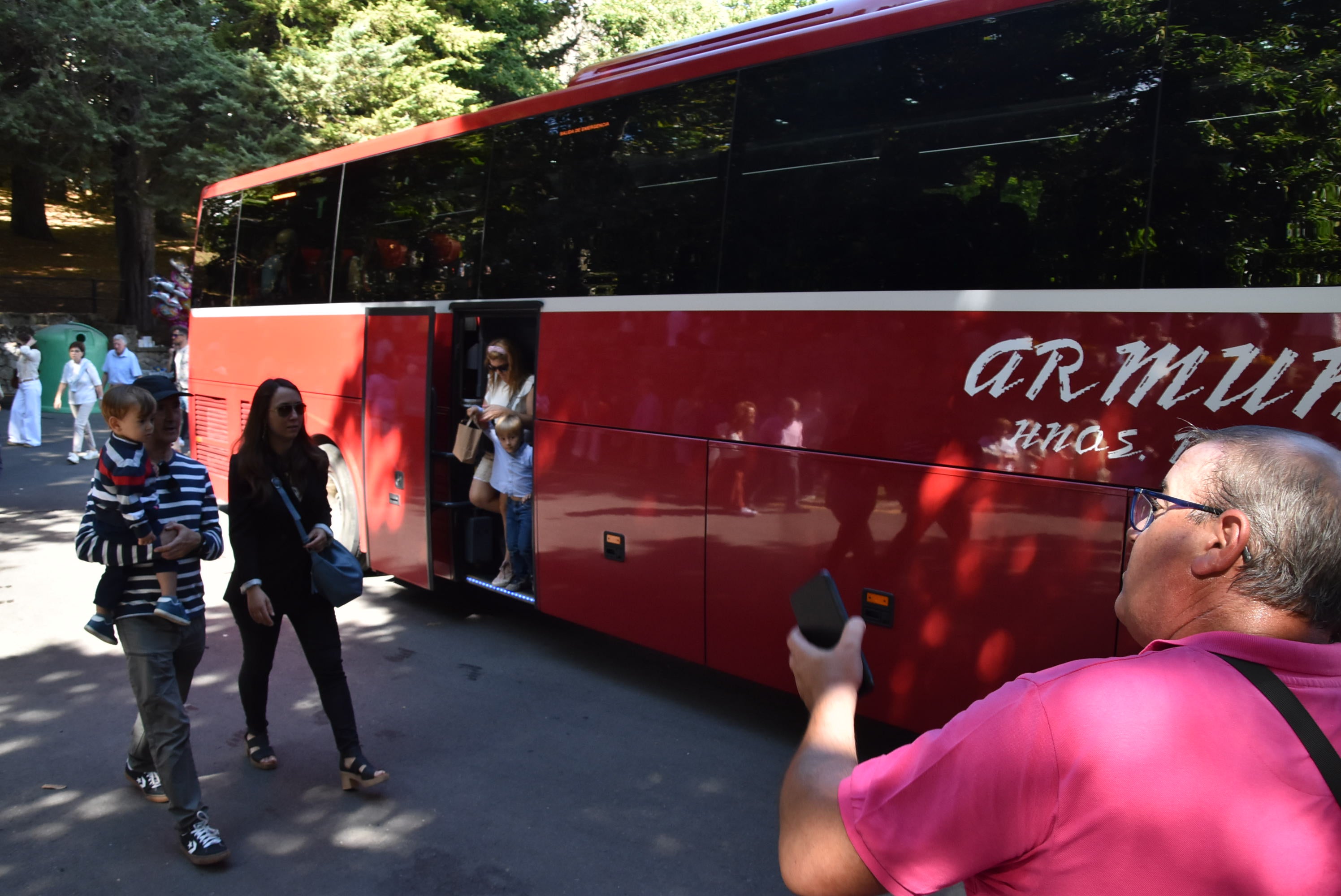El paraje de El Castañar en Béjar se llena de fieles para acompañar a la Virgen