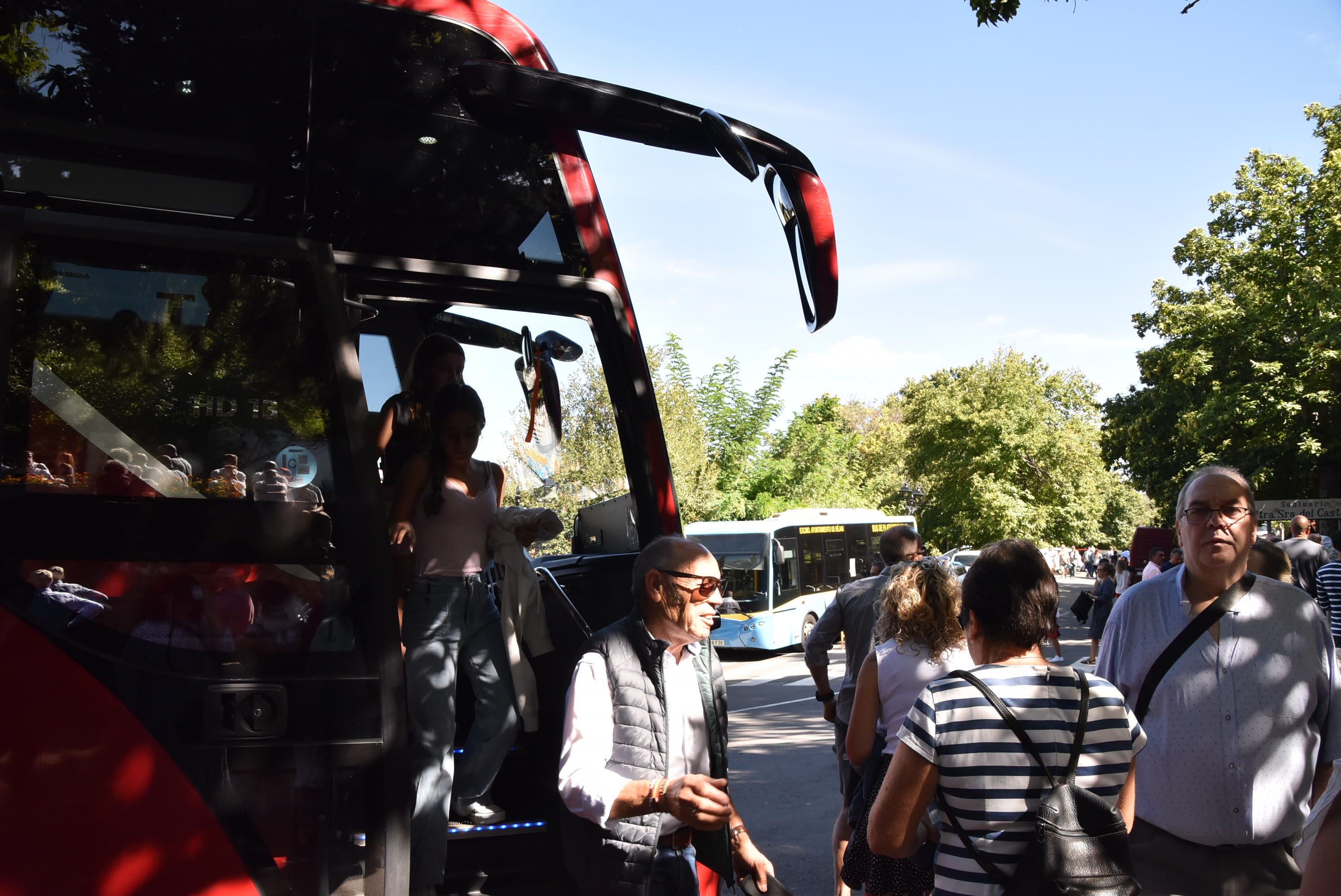 El paraje de El Castañar en Béjar se llena de fieles para acompañar a la Virgen