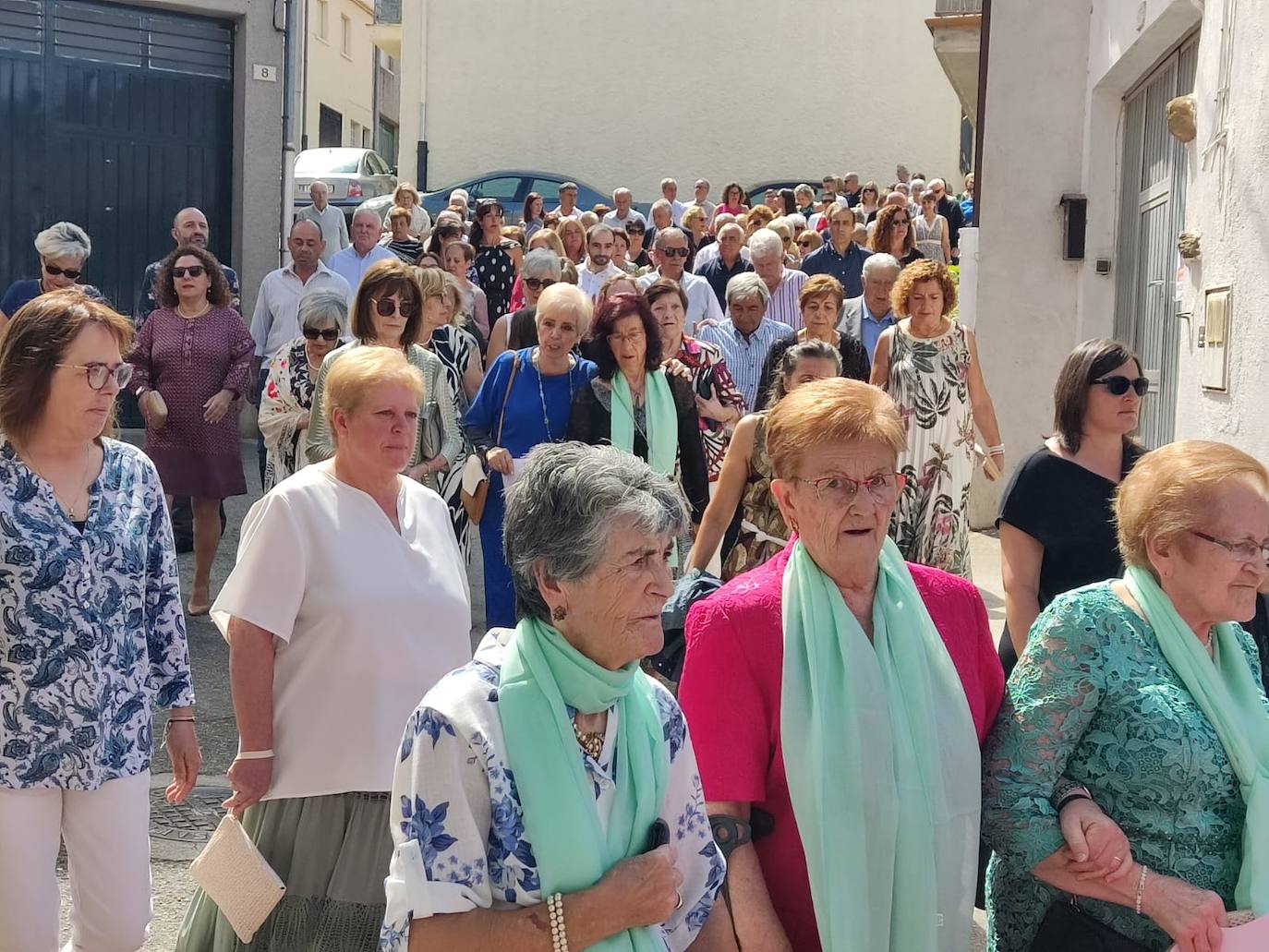 Día de esplendor para honrar a la Virgen en Cespedosa de Tormes