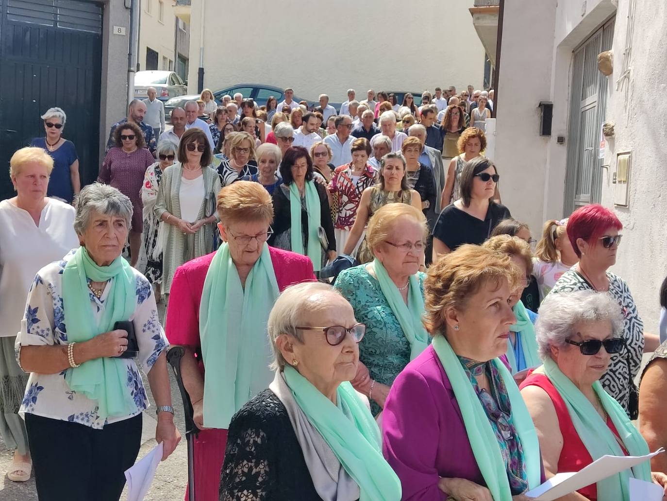Día de esplendor para honrar a la Virgen en Cespedosa de Tormes