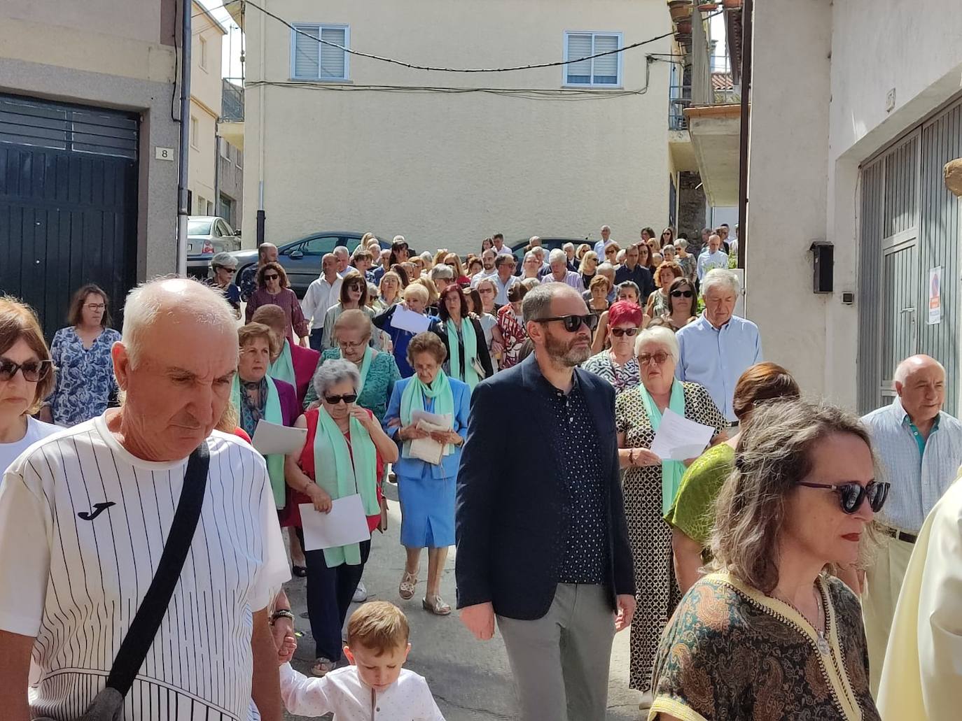 Día de esplendor para honrar a la Virgen en Cespedosa de Tormes
