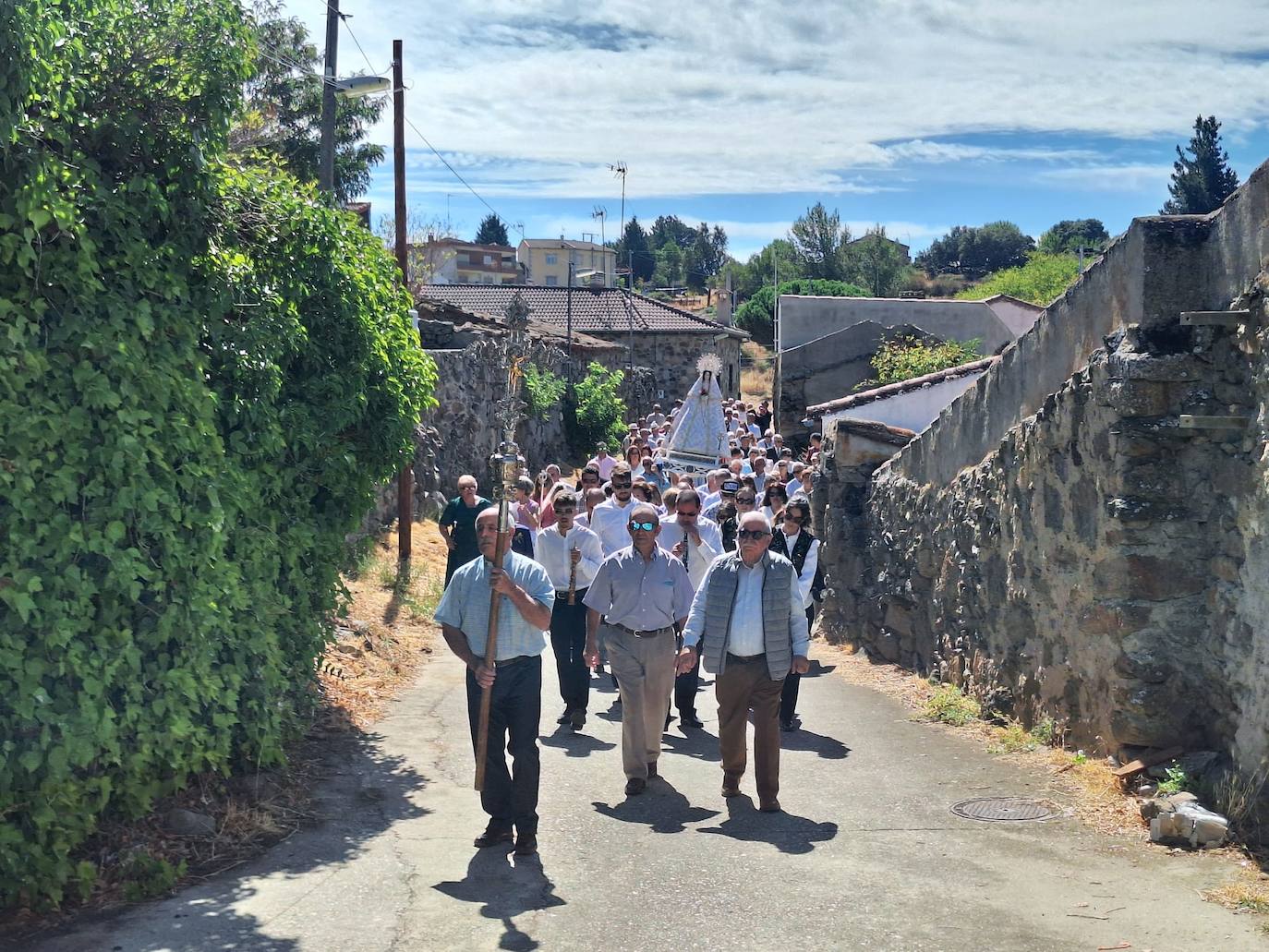 Encuentro junto a la Virgen de Gracia Carrero en Gallegos de Solmirón