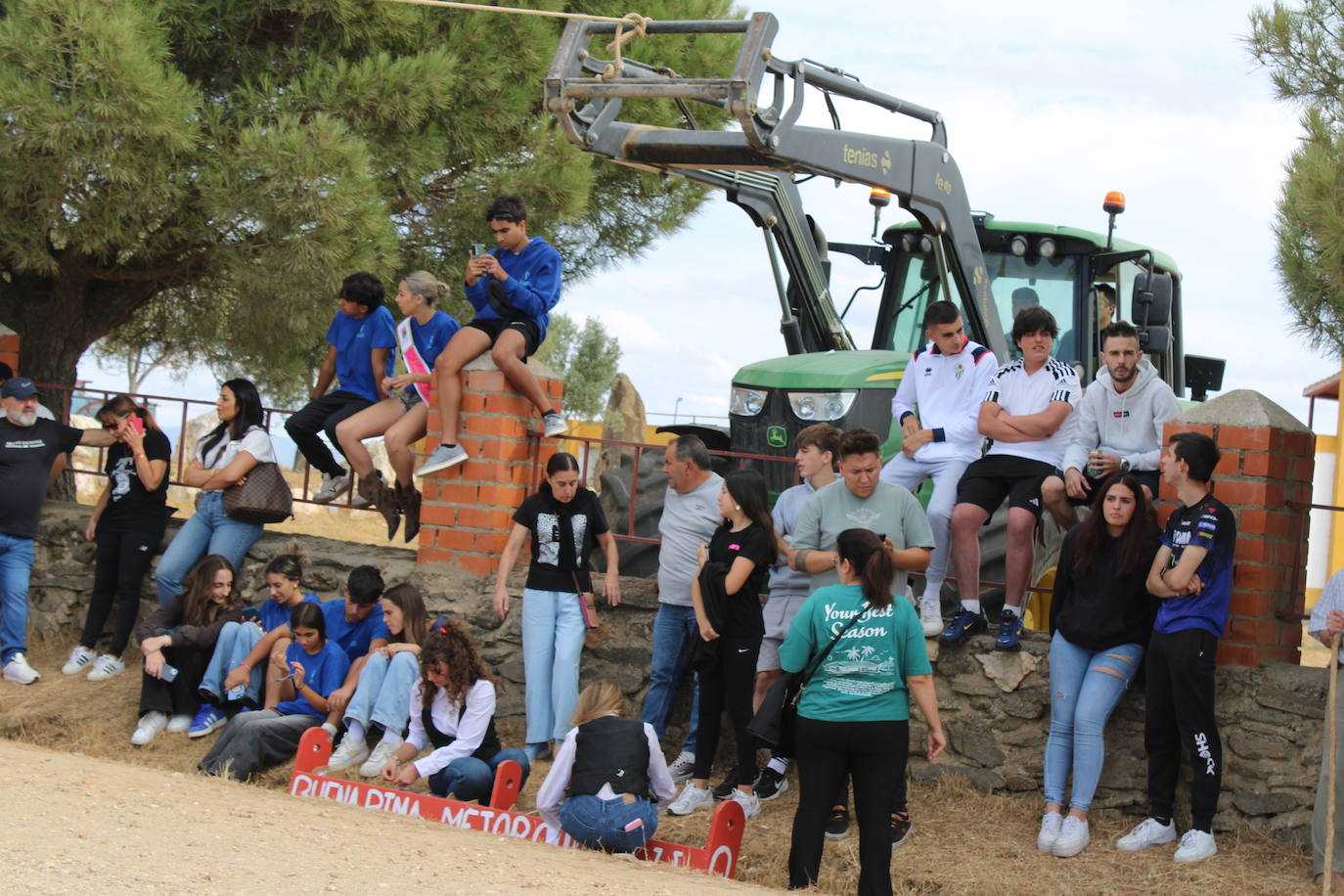 Día de esplendor para honrar a la Virgen en Cespedosa de Tormes