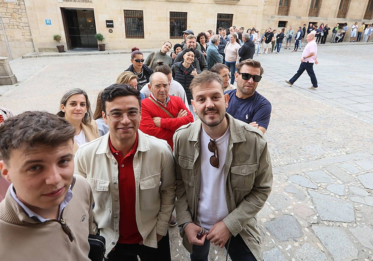 Larga cola para acceder a la subida del Ieronimus