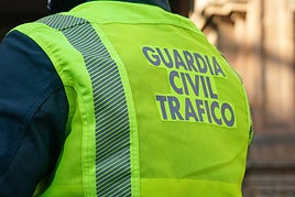 Un choque de dos turismos se salda con una mujer herida en El Bodón