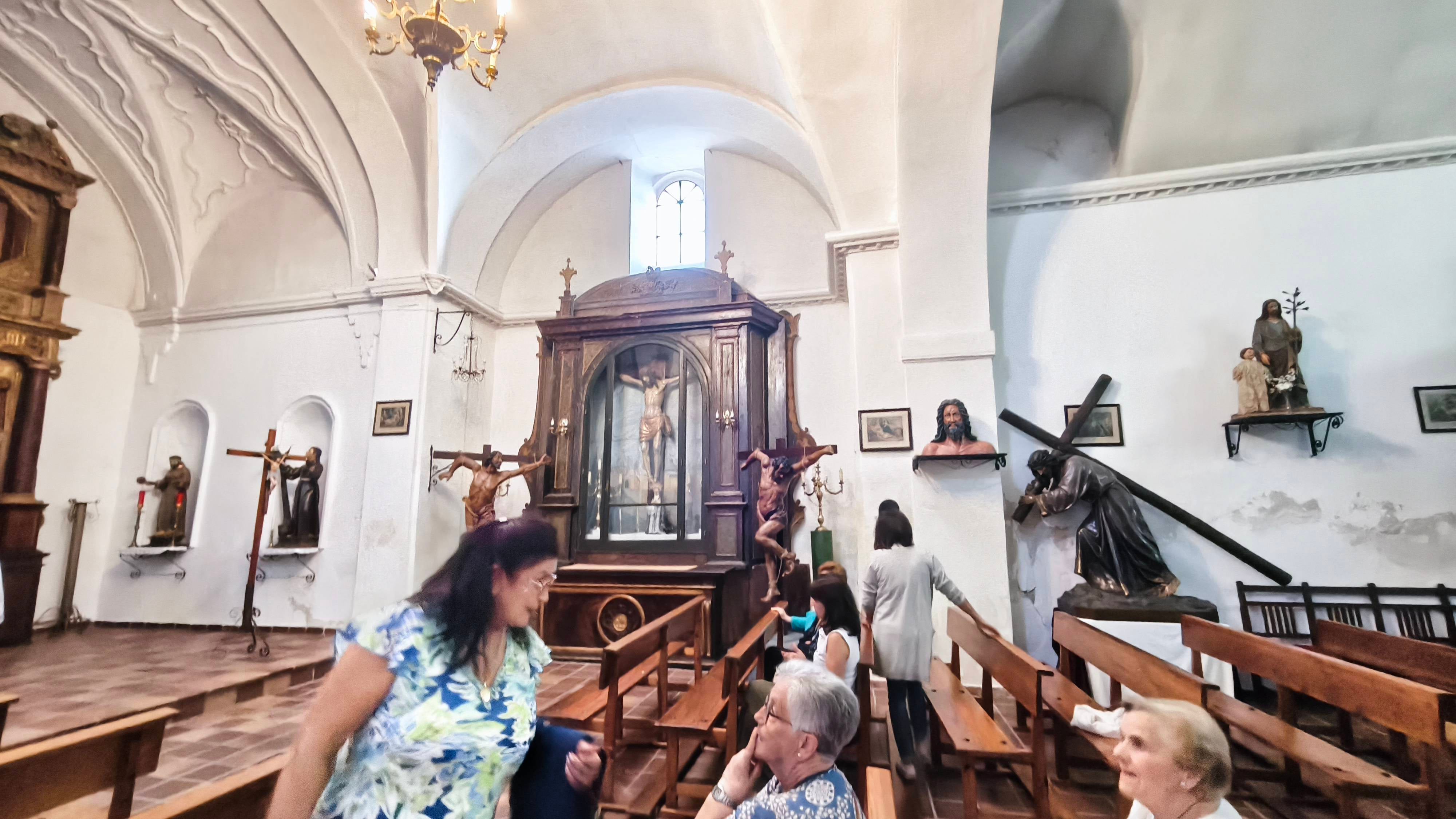 Emocionante bajada del Cristo de la Agonía en Peñaranda