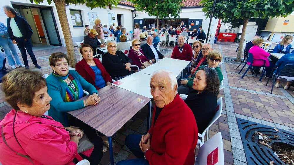 Convivencia de mayores con acento charro en Peñaranda