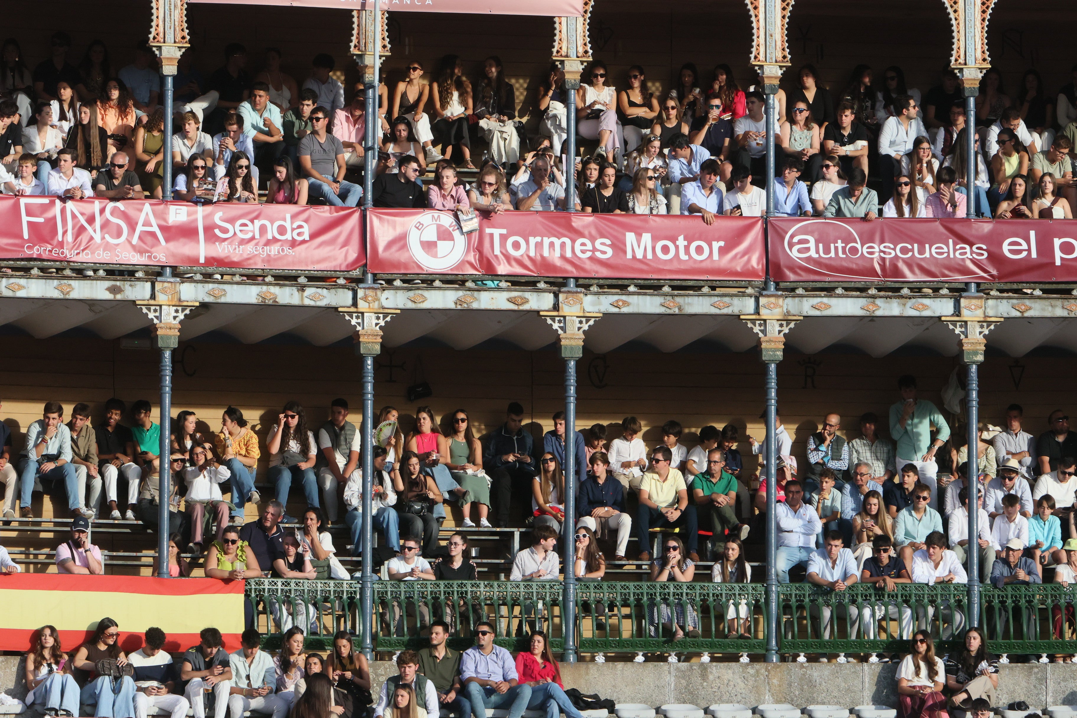 La Vuelta a... La Glorieta: las imágenes de los tendidos