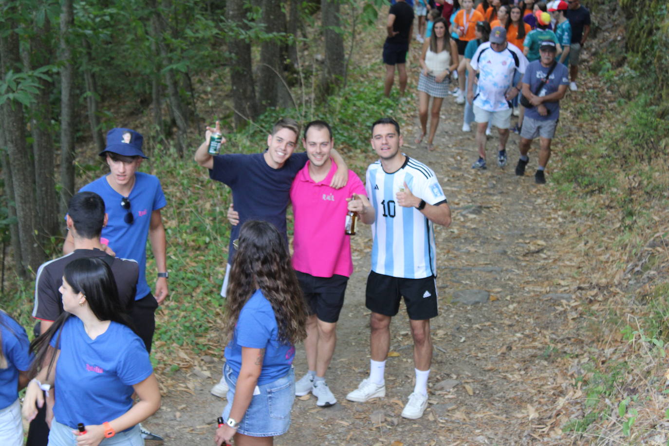 San Esteban de la Sierra celebra una intensa jornada de vísperas en honor al Cristo