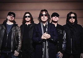 La banda sueca de rock Europe actuará esta noche en la Plaza Mayor de Salamanca.