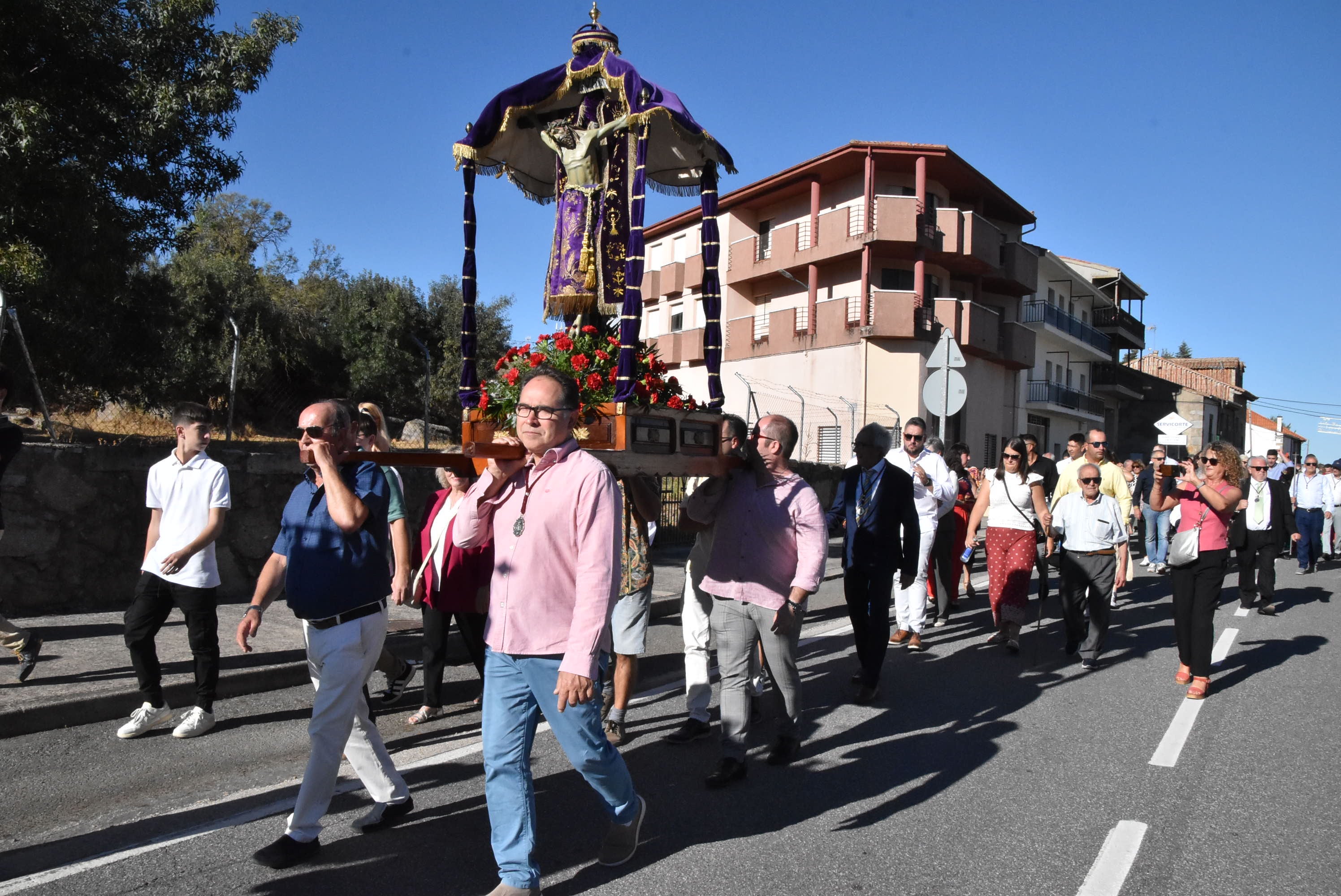 El Cristo de Valvanera vuelve a su ermita con sus fieles en Sorihuela