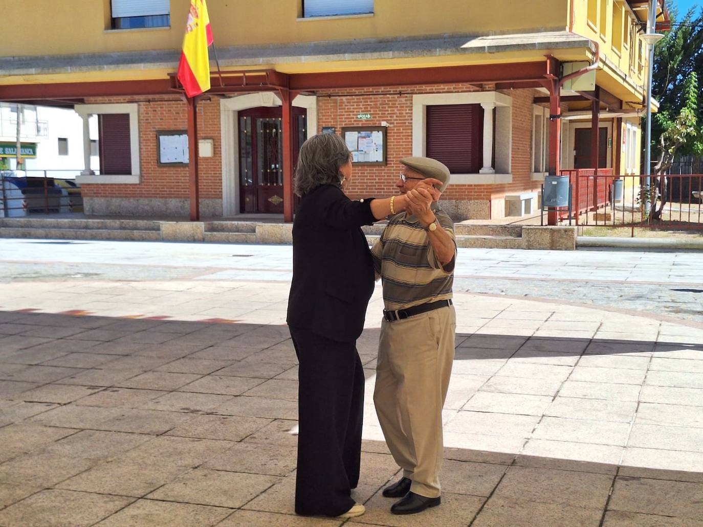 El Cristo de Valvanera vuelve a su ermita con sus fieles en Sorihuela