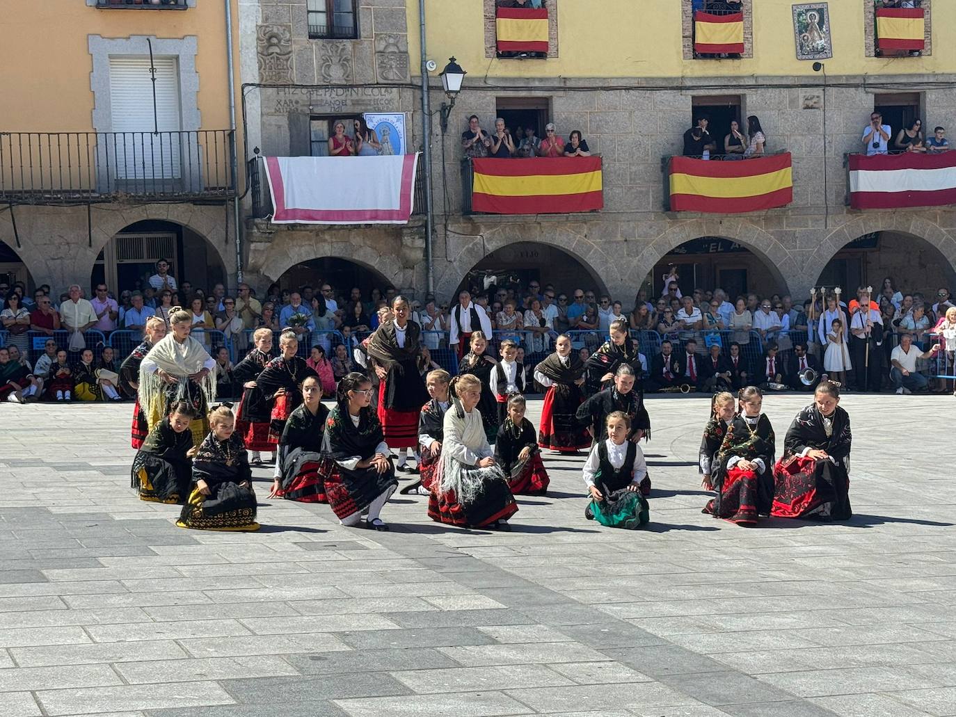 La Virgen de la Vega luce con esplendor en Piedrahita