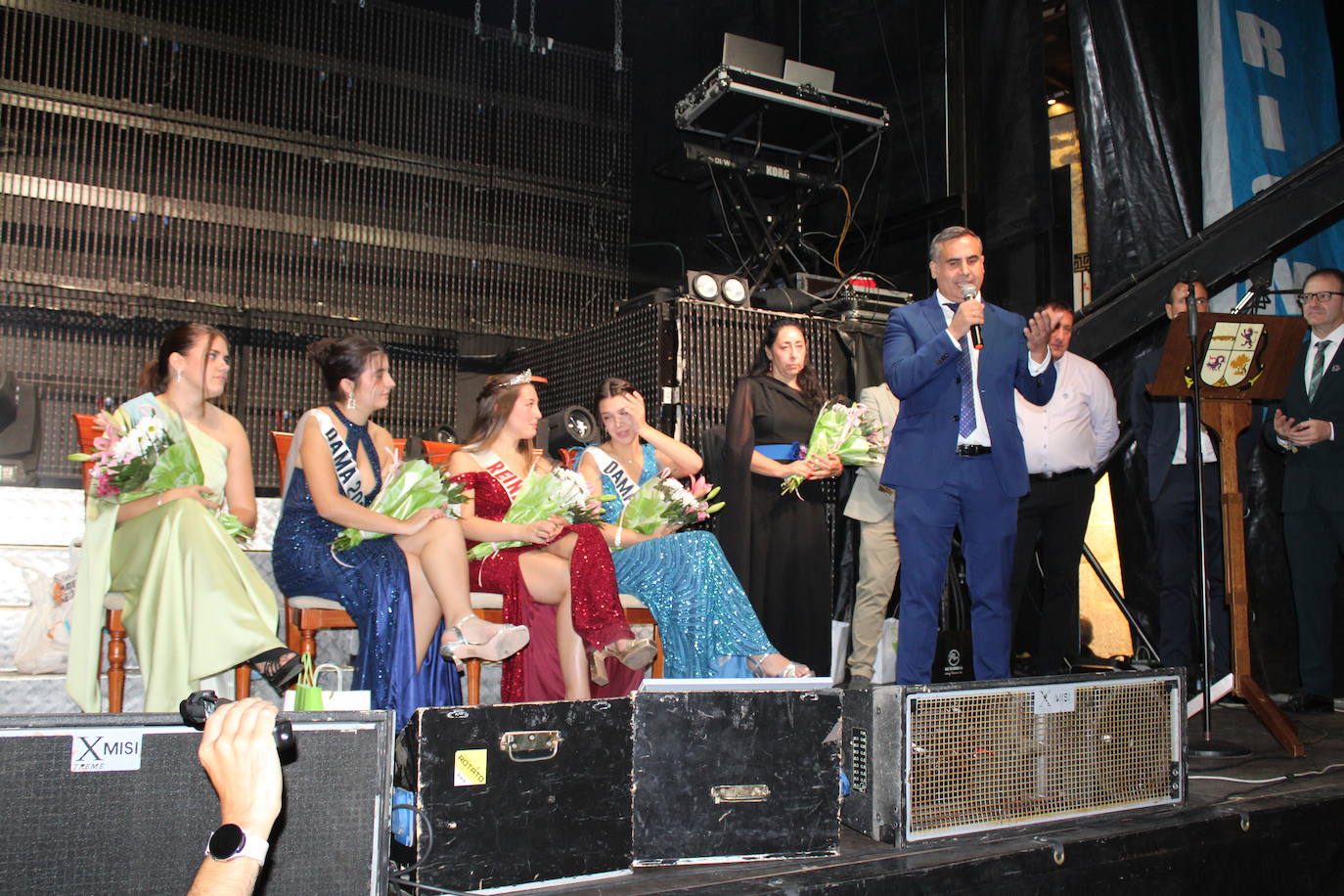 San Esteban de la Sierra celebra una intensa jornada de vísperas en honor al Cristo