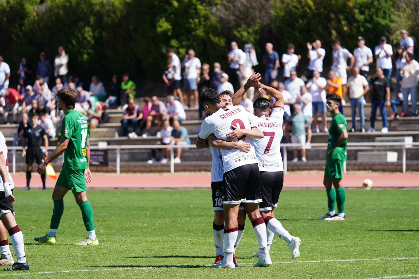 Las mejores imágenes del triunfo del Salamanca UDS en Las Pistas