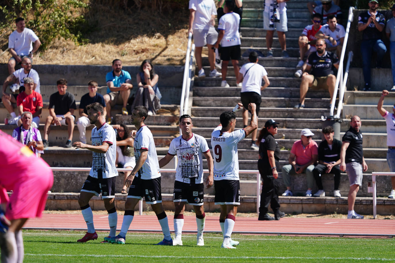 Las mejores imágenes del triunfo del Salamanca UDS en Las Pistas