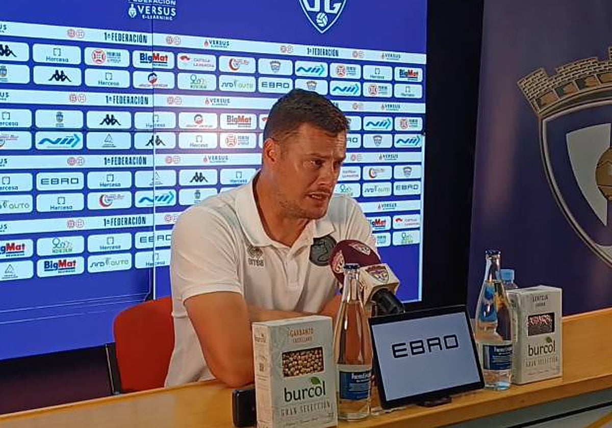 Oriol Riera: «Los errores individuales están penalizando bastante»