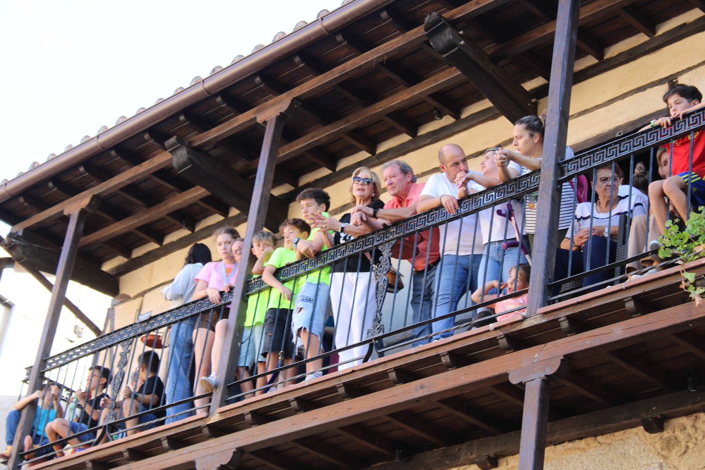 San Esteban de la Sierra disfruta con el toro