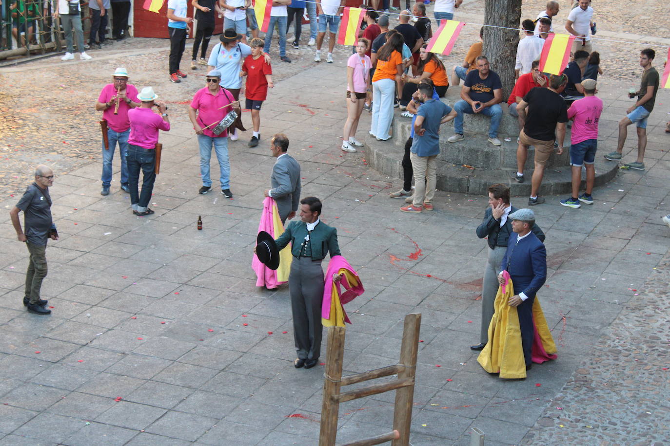 San Esteban de la Sierra disfruta con el toro