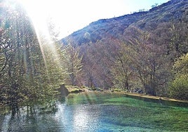 Imagen de la cascada de Covalagua, ubicada en Palencia.