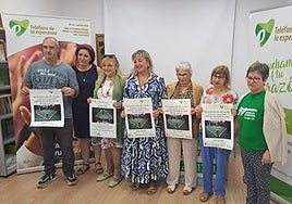 Representantes y voluntarios del Teléfono de la Esperanza de Salamanca.