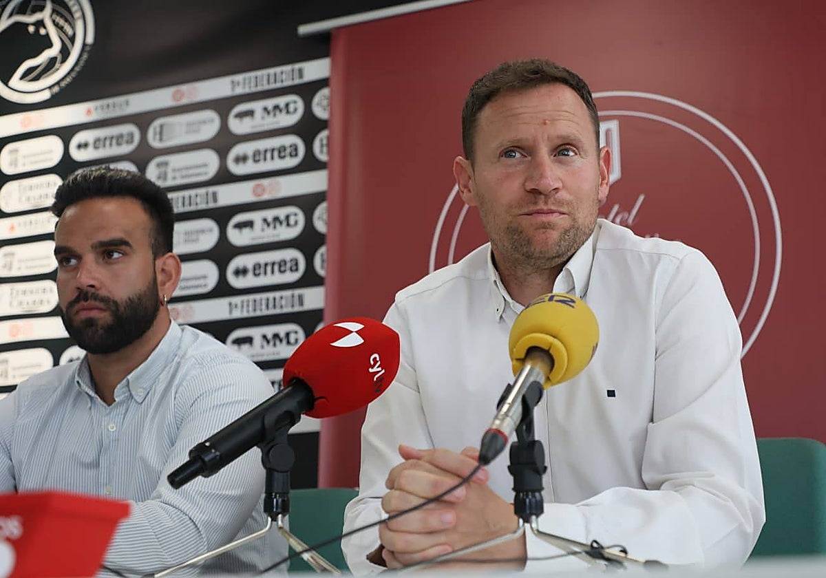Mario Simón, durante su presentación.