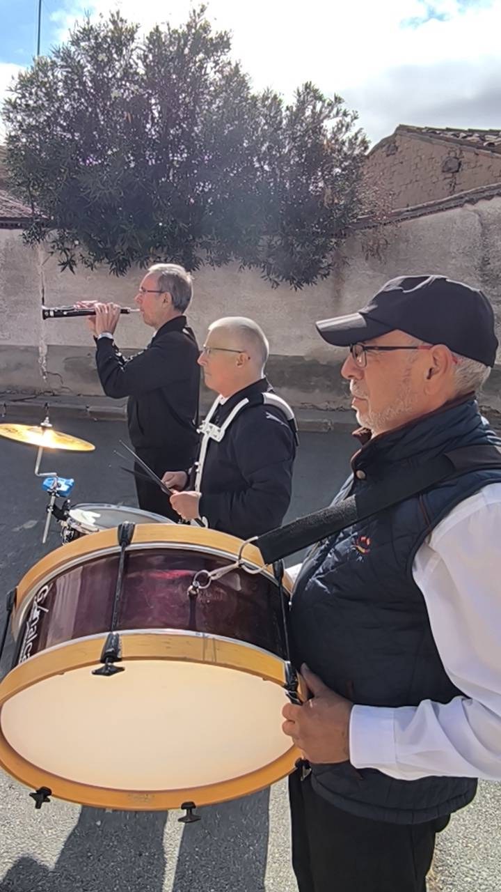 Himnos en honor a Nuestra Señora de las Angustias en Bóveda