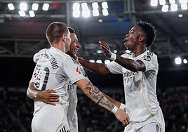 Imagen de una celebración de los jugadores del Real Madrid frente al Levante.