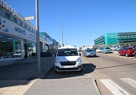 Carbajosa pavimentará la calle Primera del polígono El Montalvo, una de las más transitadas.