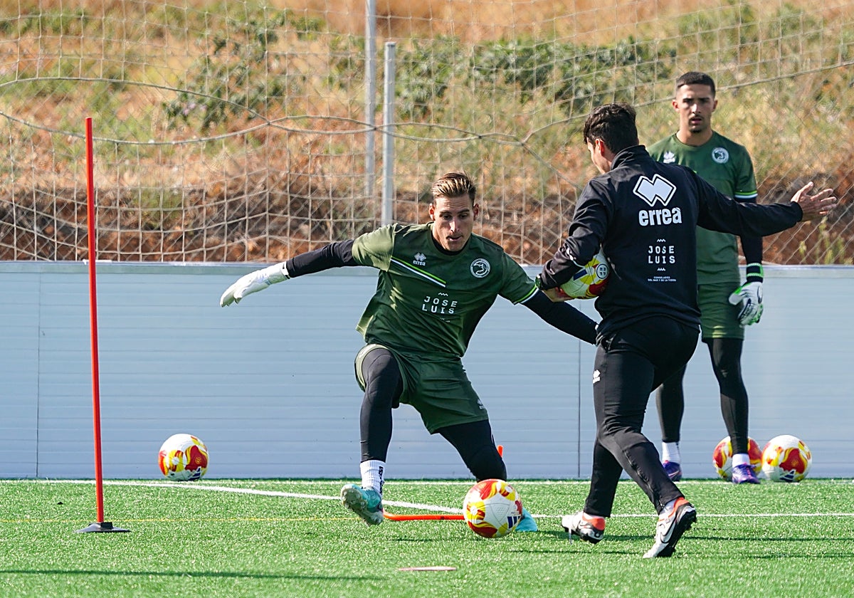 Unai Marino, durante un ejercicio este miércoles en Las Pistas.