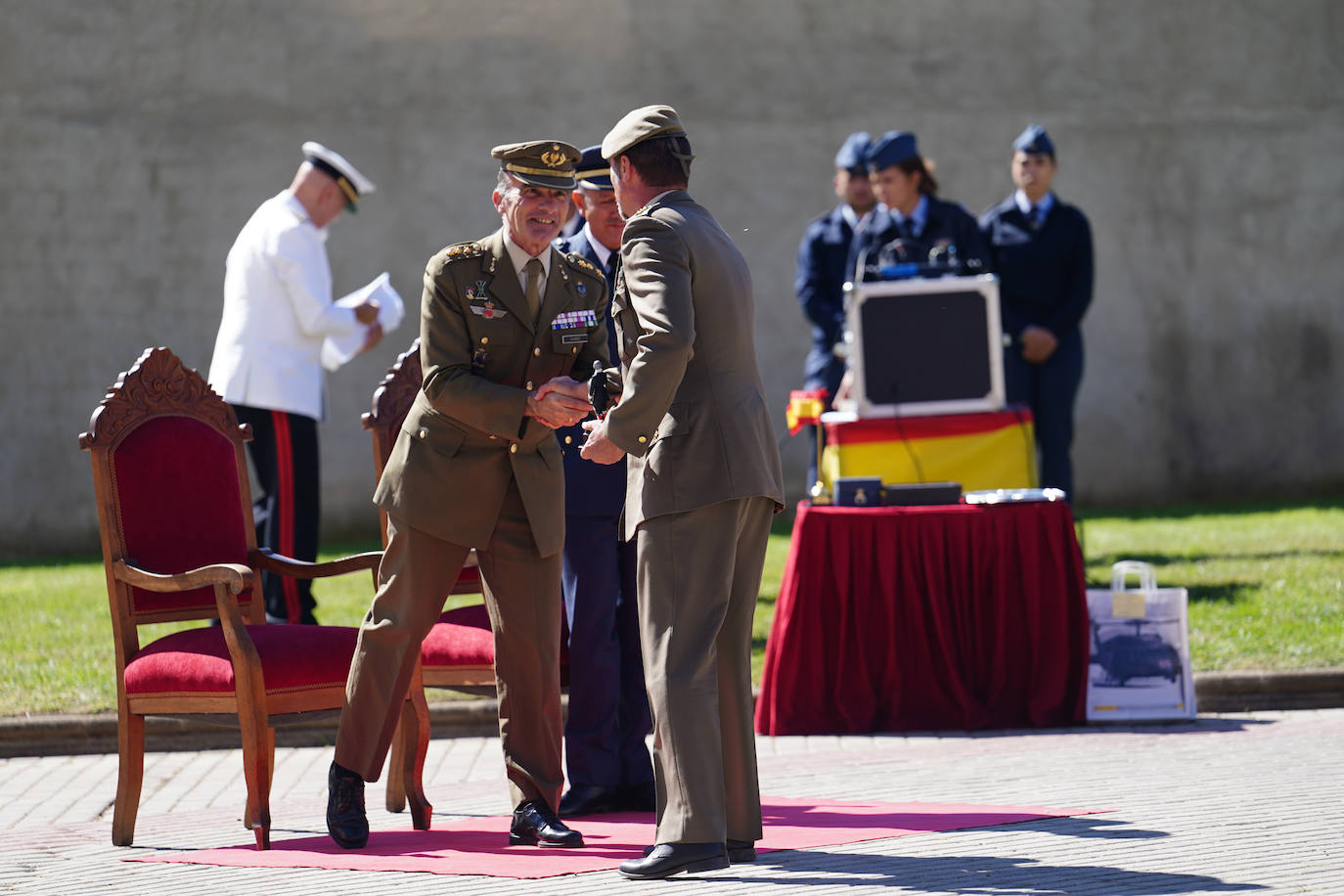 Honor, compromiso y memoria en el Día de la Subdelegación de Defensa