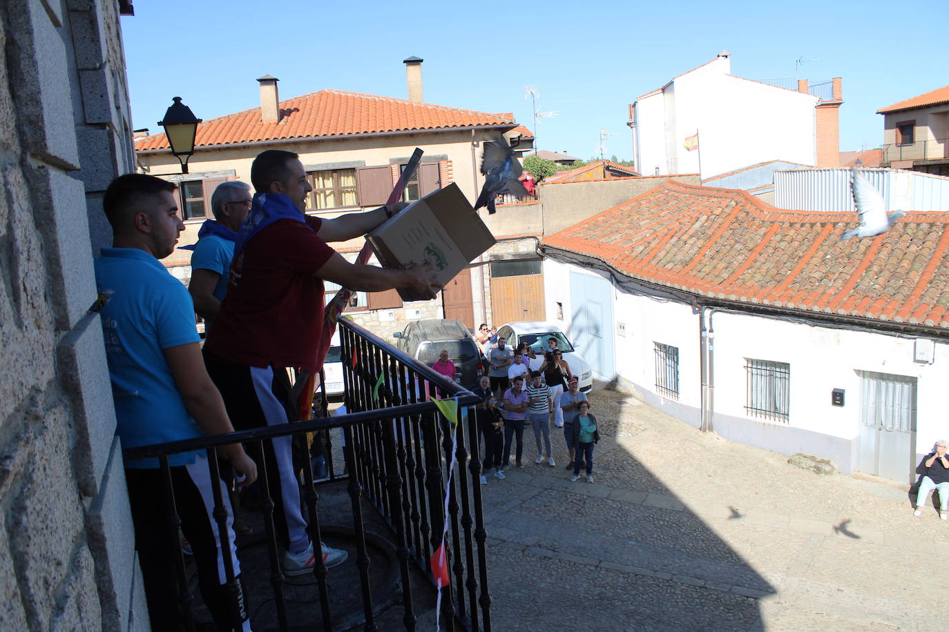 Emotivo y animado inicio de fiestas en San Miguel de Valero