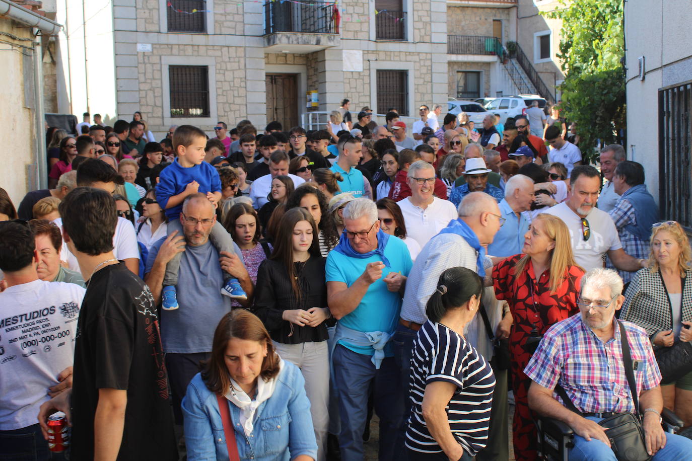 Emotivo y animado inicio de fiestas en San Miguel de Valero