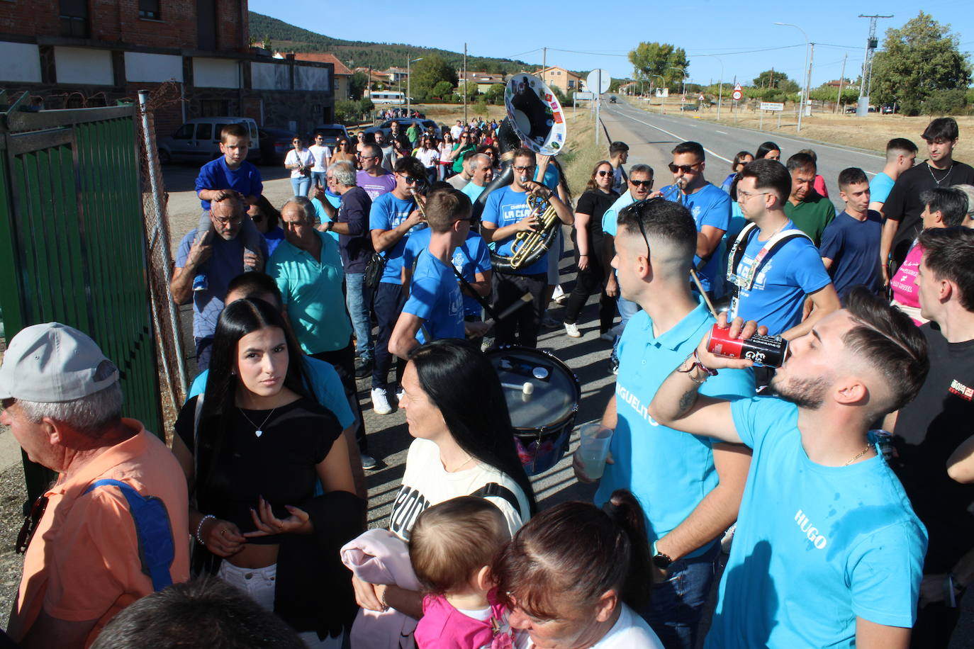 Emotivo y animado inicio de fiestas en San Miguel de Valero
