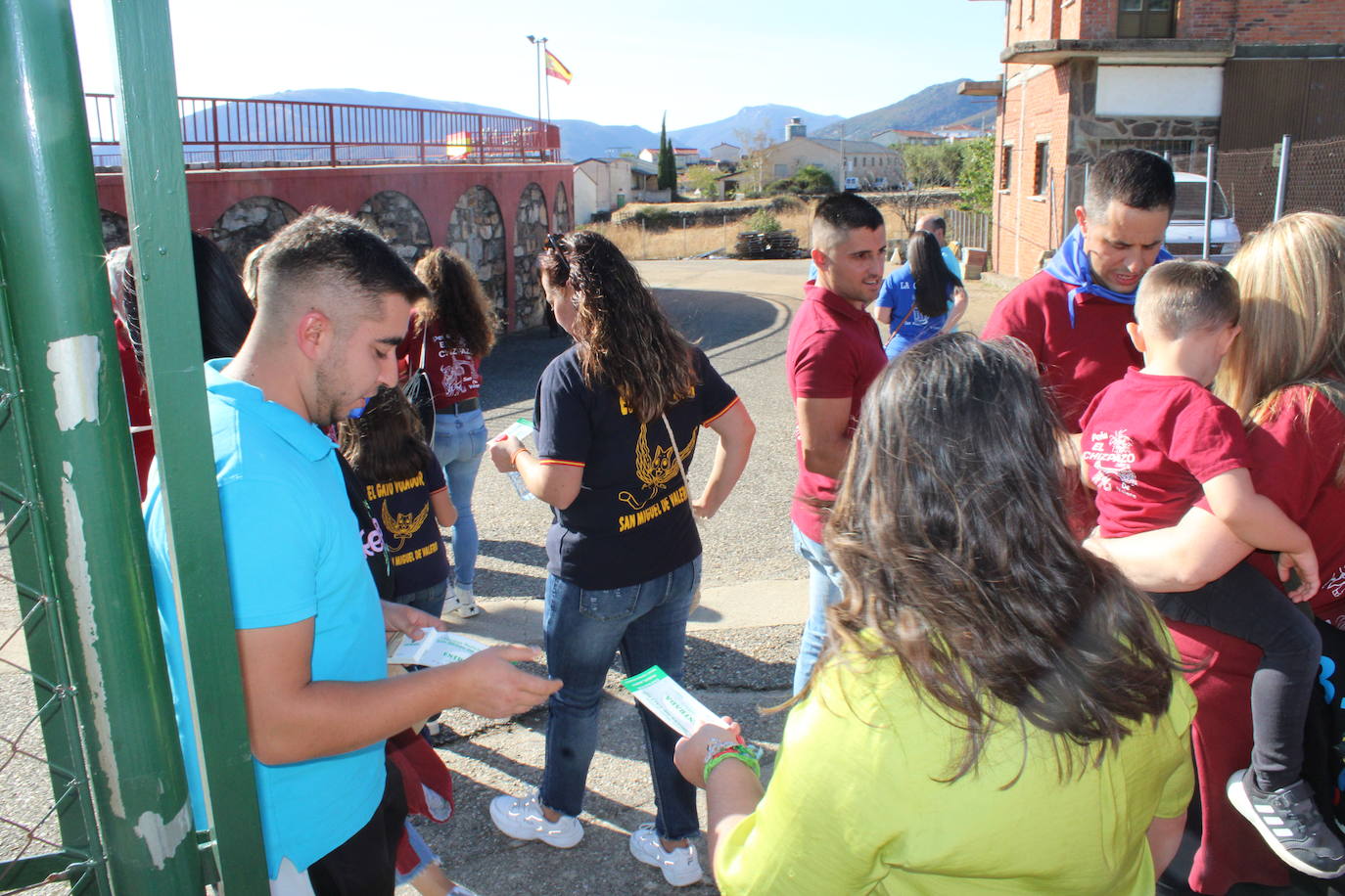 Emotivo y animado inicio de fiestas en San Miguel de Valero