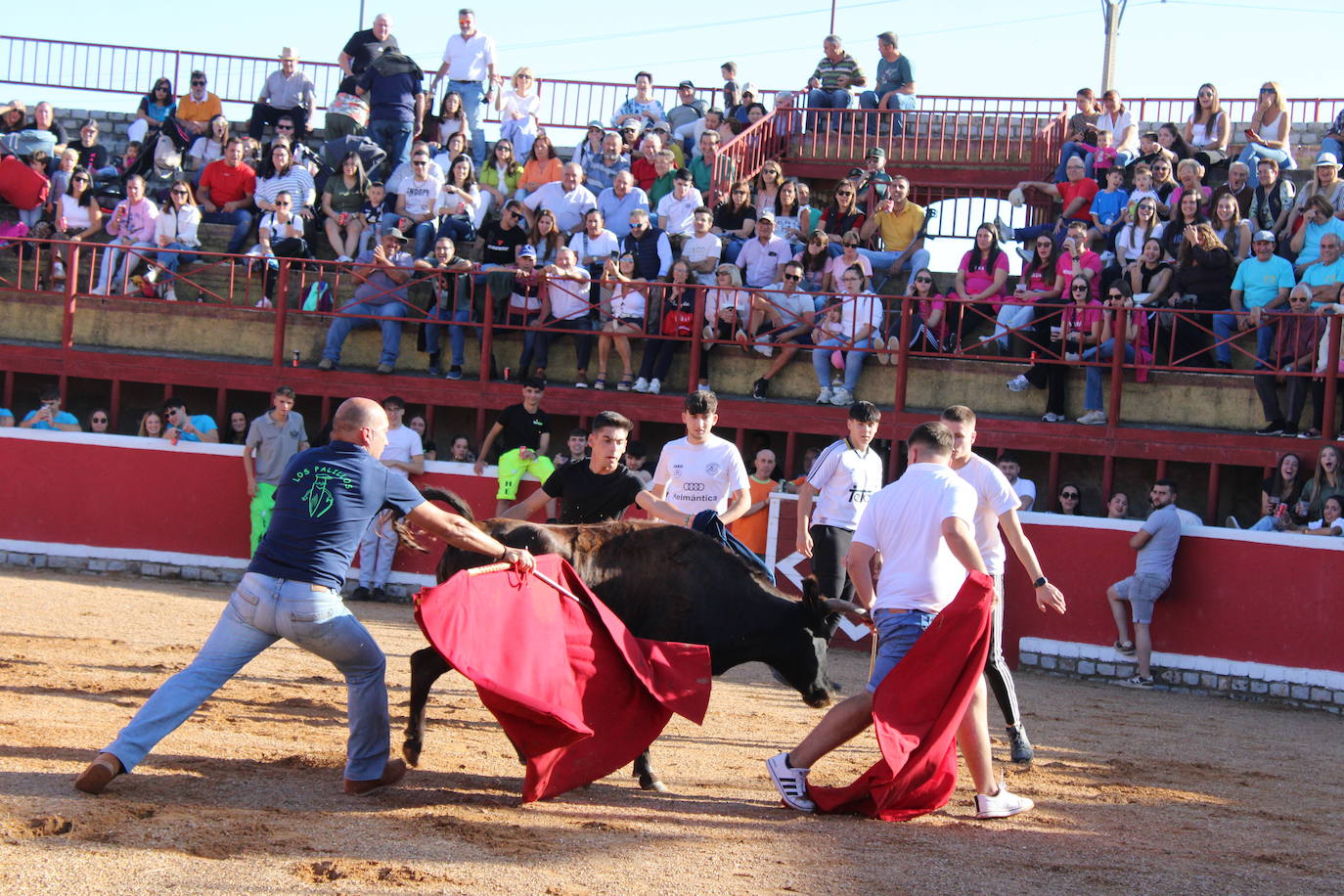 Emotivo y animado inicio de fiestas en San Miguel de Valero