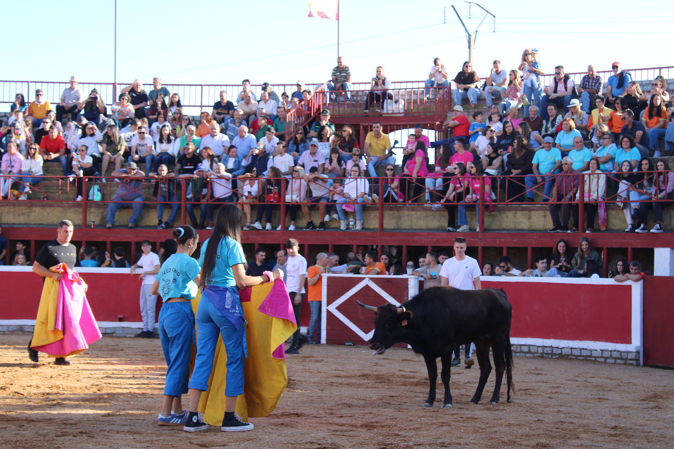 Emotivo y animado inicio de fiestas en San Miguel de Valero