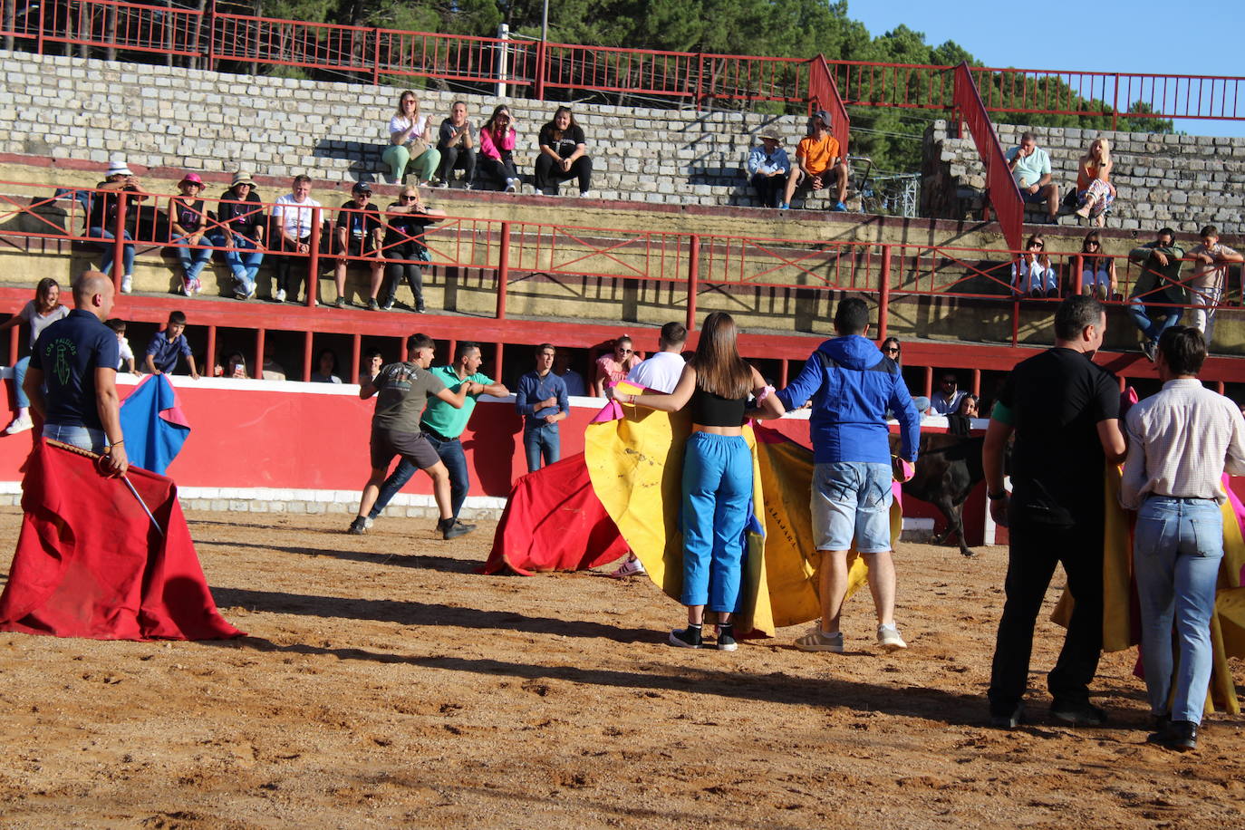 Emotivo y animado inicio de fiestas en San Miguel de Valero