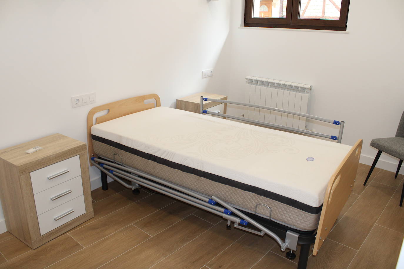 Todo listo en San Esteban de la Sierra para estrenar sus &quot;Viviendas en red&quot; para personas mayores